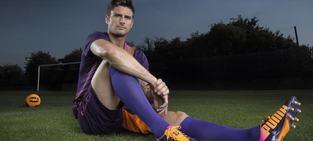 凯恩在独行侠比赛中表现优异，出色防守引发热议！比赛高潮迭起